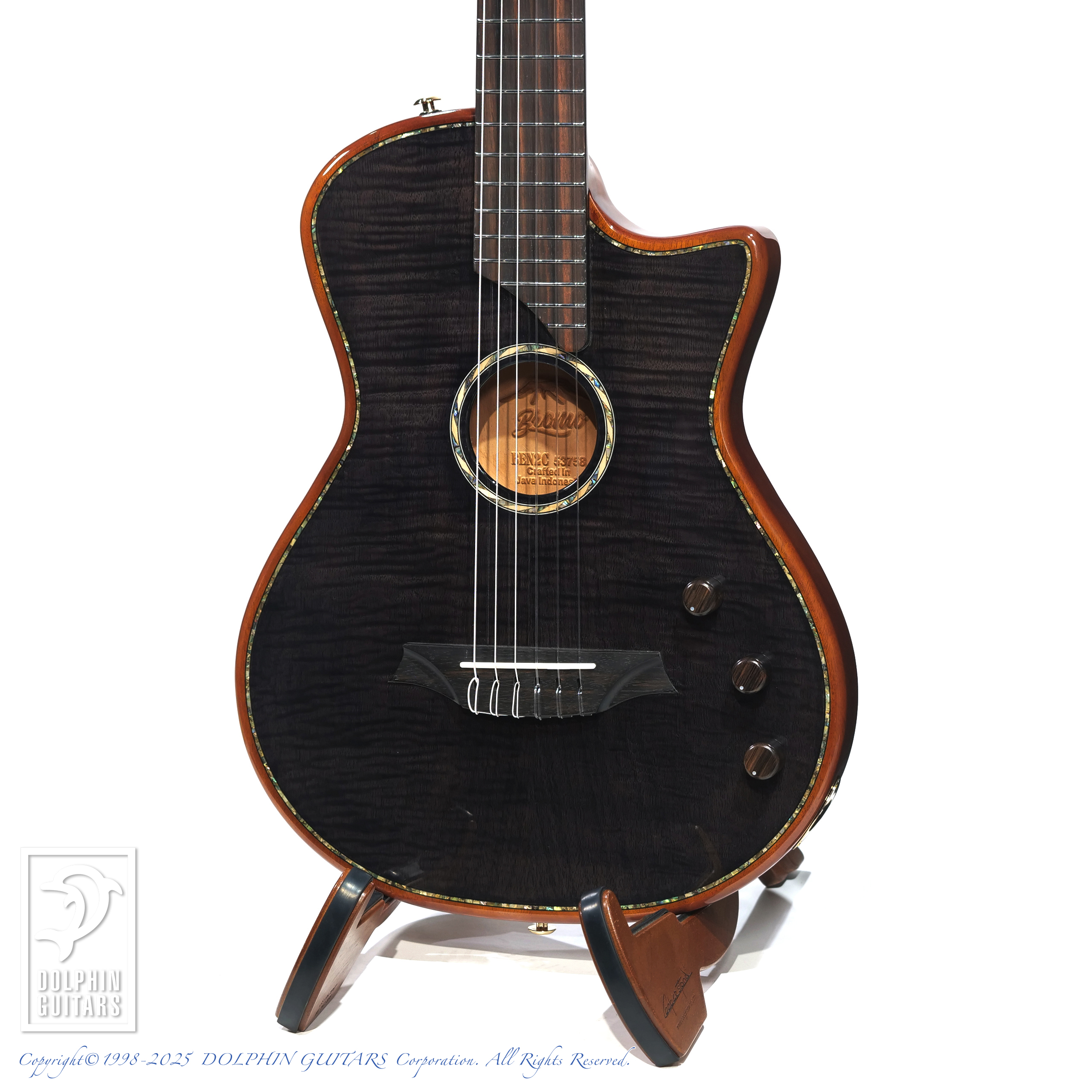 Bromo Guitars:BEN2C tbk (Trans Black)